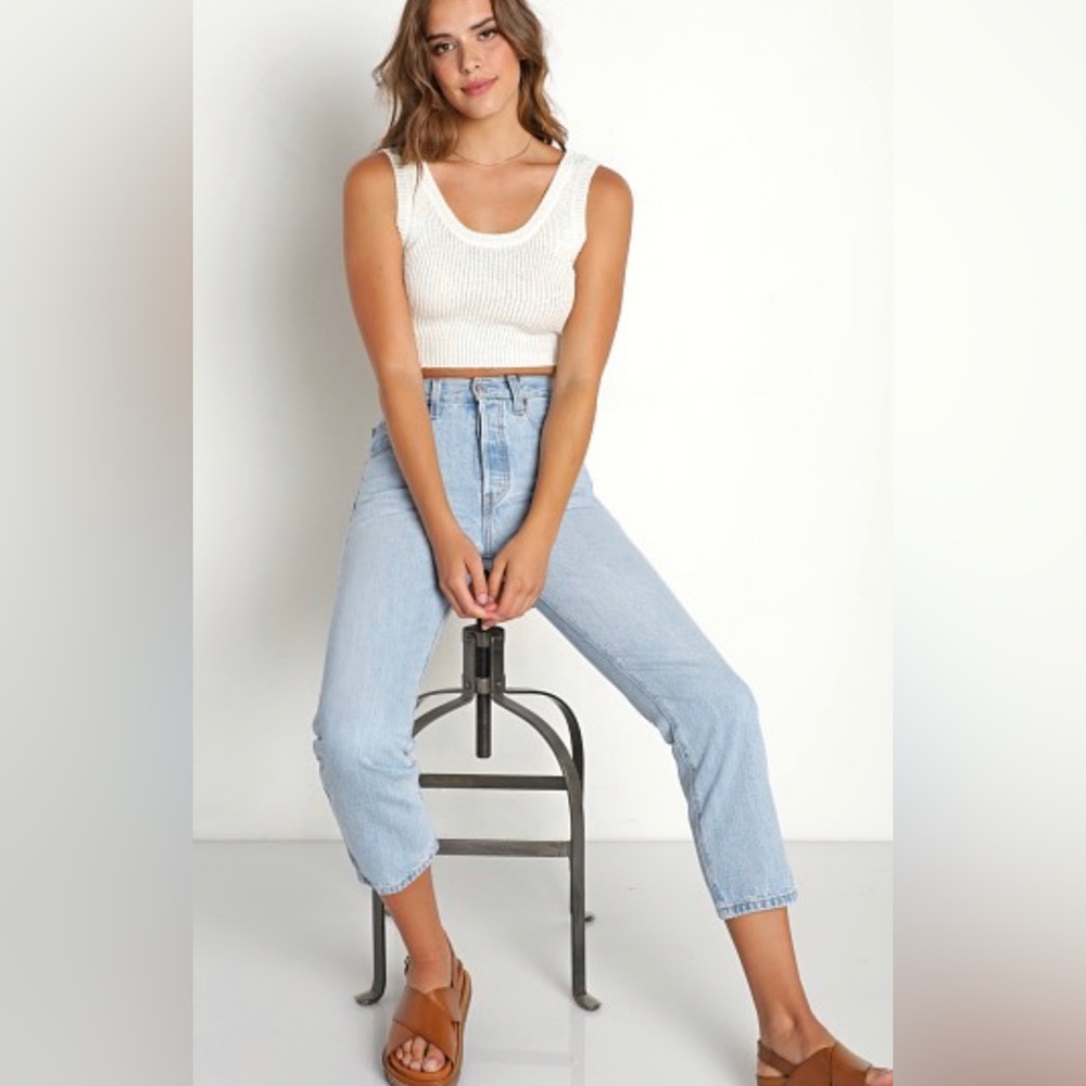 Levi’s 501 straight leg jeans size 23 light wash